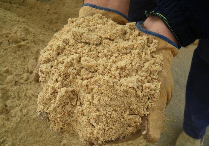 Подушка под фундамент: песчаная или щебневая