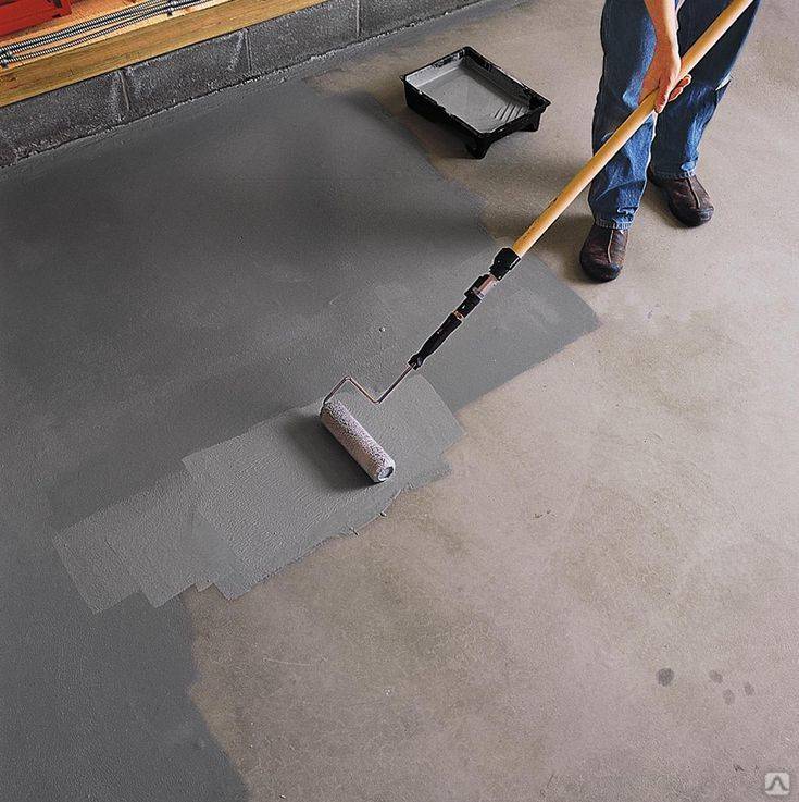 Чем покрыть бетонный пол в гараже, чтобы не пылил