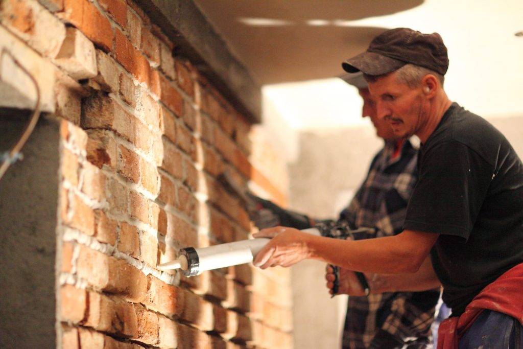 Ремонт кирпичной кладки стен отдельными местами: восстановление, вычинка
