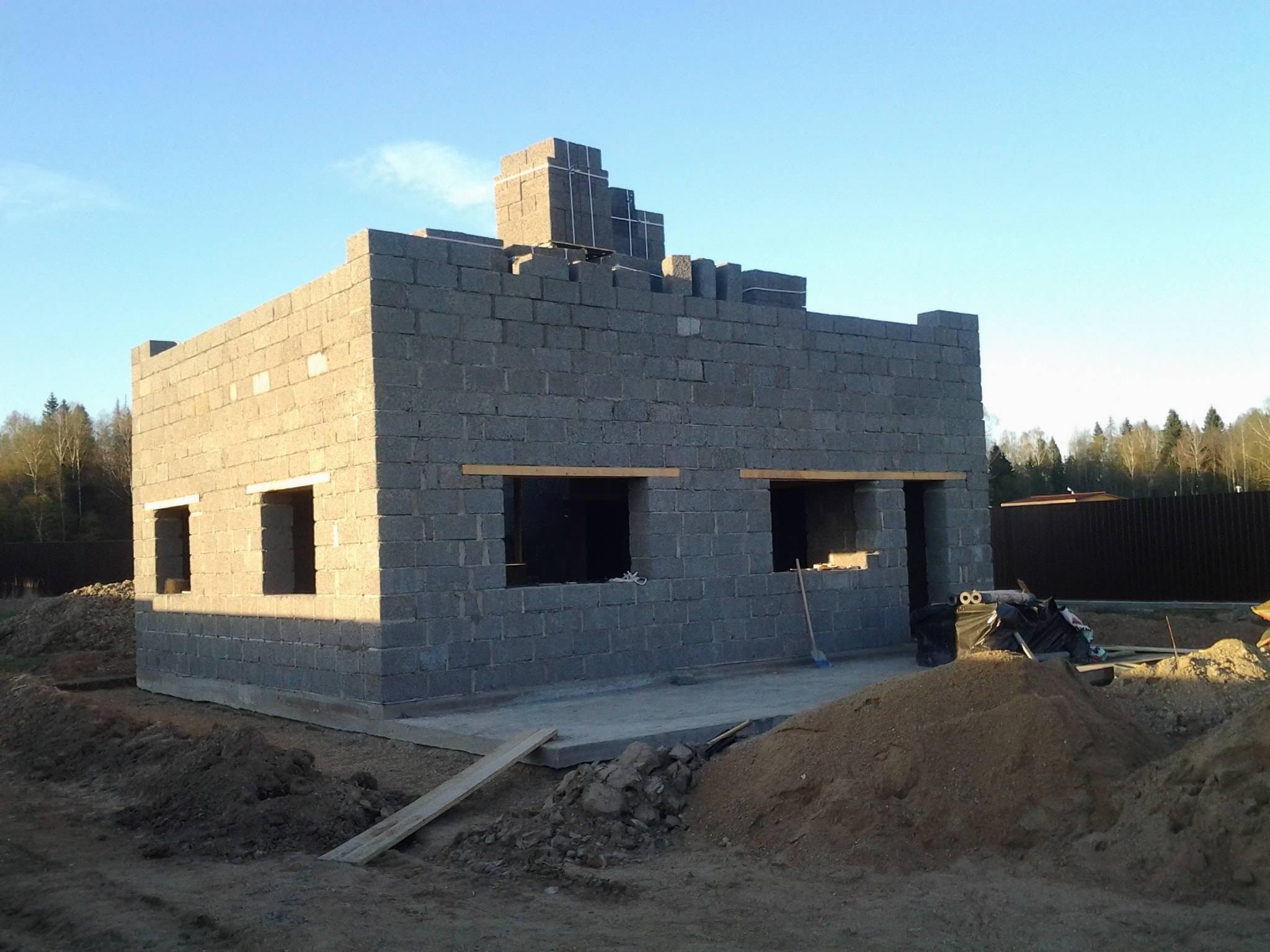 Арболитовые блоки: отзывы владельцев домов после строительства о плюсах и минусах стройматериала