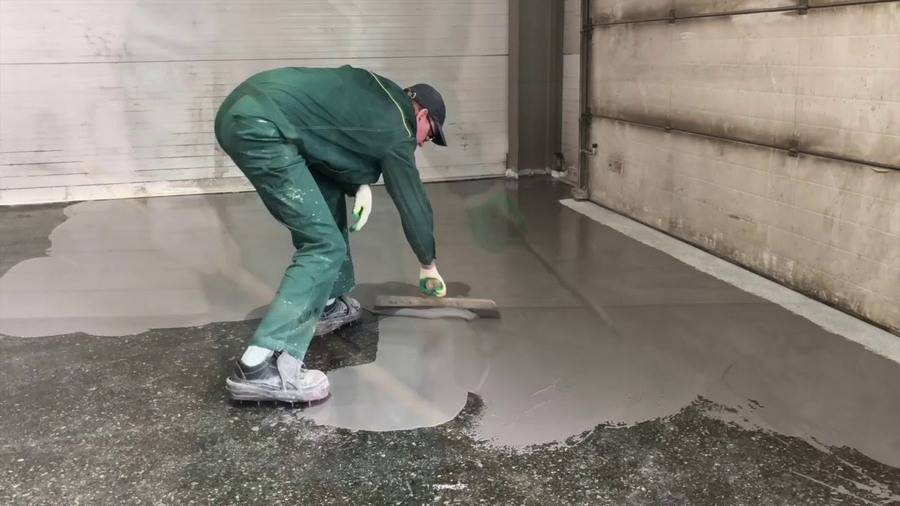 Покраска бетонного пола – чем и как лучше это делать