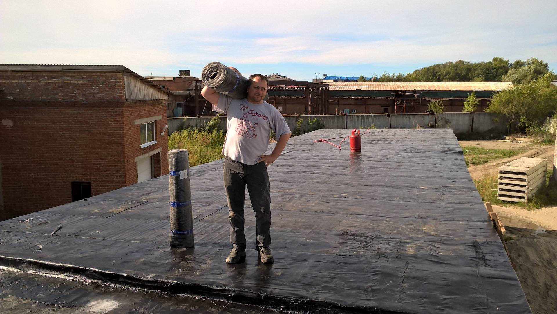 Современные материалы для ремонта крыши гаража и технологии