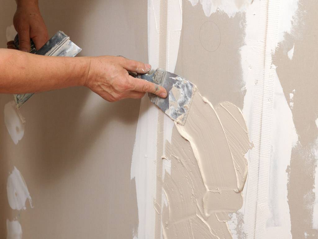 Технология чистового оштукатуривания стен под покраску