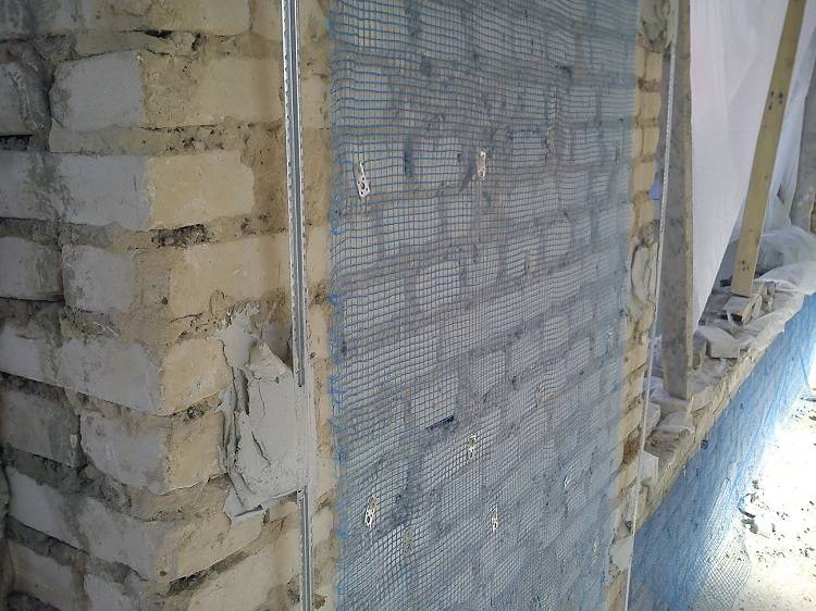 Бетонный гараж: монолитное строительство и постройка из бетона своими руками, как залить и чем покрыть, толщина стен, чем их покрасить, покрытие для пола