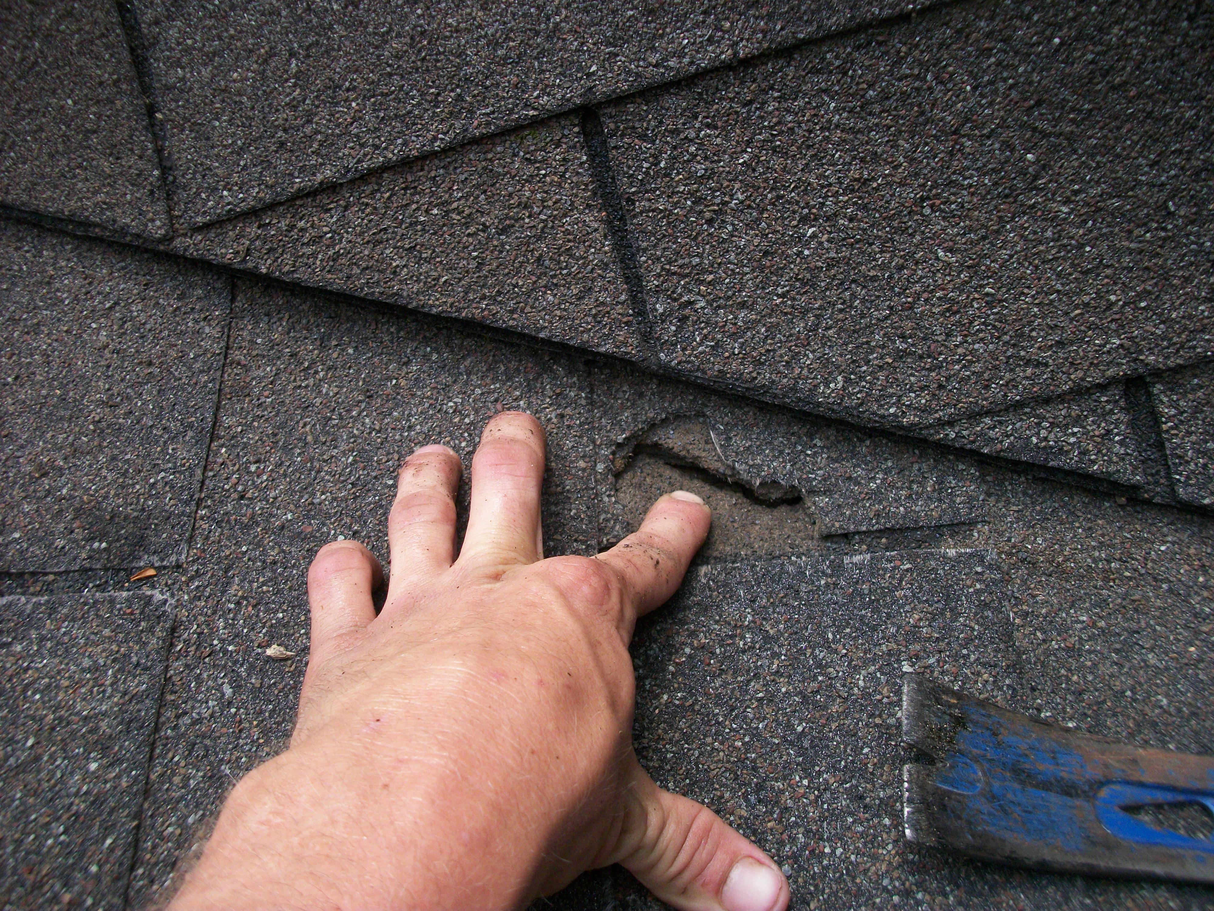 Течет крыша: что делать при протечках, определение места протекания и способы устранения проблемы (105 фото)