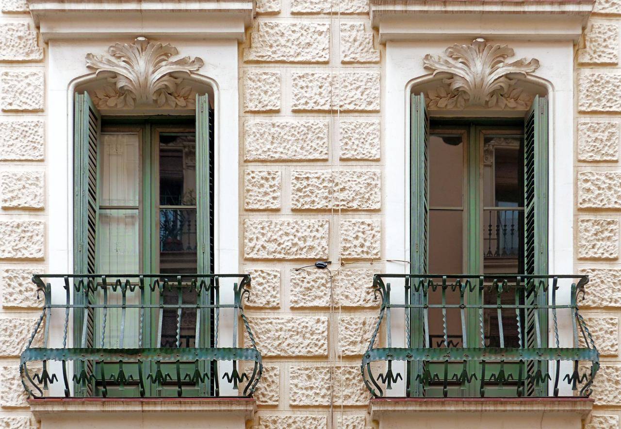 Французский балкон, его плюсы и минусы