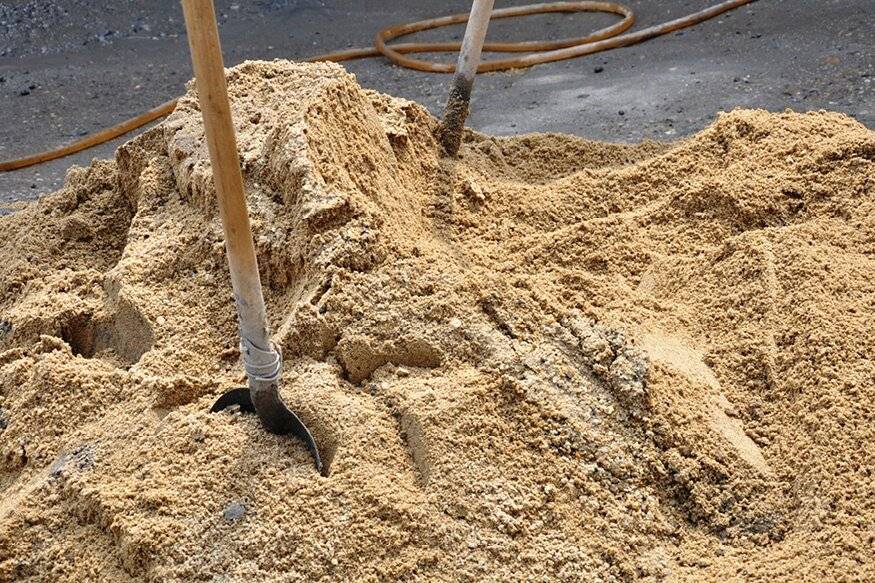Какой песок нужен для подушки под фундамент?