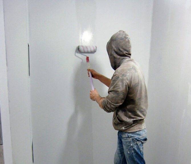 Надо ли грунтовать стены после шпаклевки | перед покраской