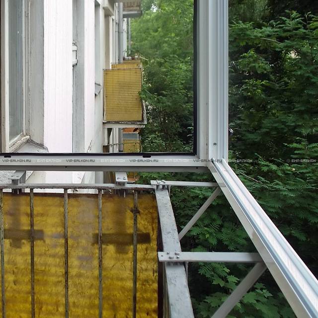 Стеклопакеты на балкон: 4 вида, пошаговая инструкция по монтажу