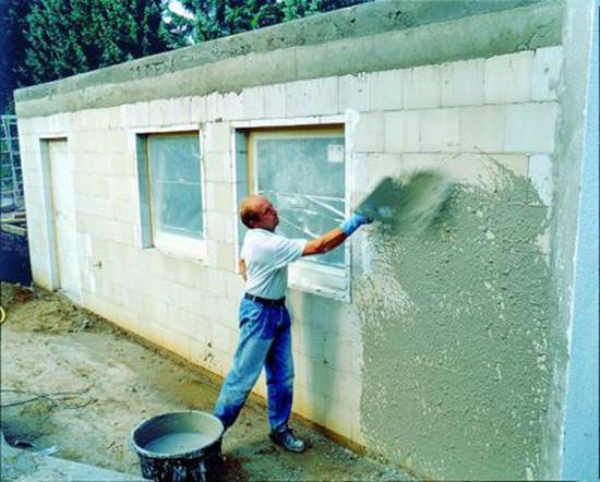Шпаклевка для наружных работ по бетону: требования, особенности, виды, сравнение, критерии выбора