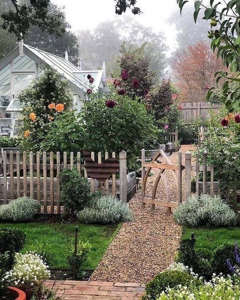 Как сделать сад в стиле кантри: деревенские мотивы для дачи (20 фото) - decorwind
