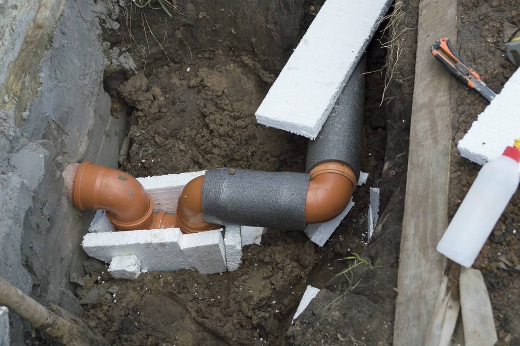Утепление канализационных труб в земле: способы, рекомендации по выбору и цены на материалы