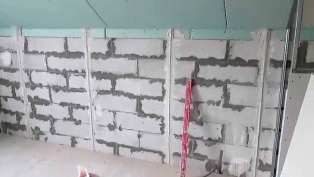 Как разводить шпаклевку для стен: вручную и миксером